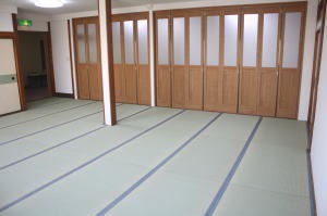 大広間(仕切った状態)