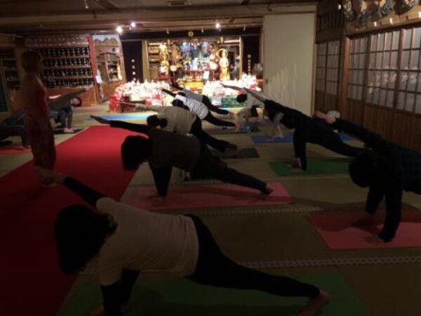 今年最後の寺ヨガサムネイル