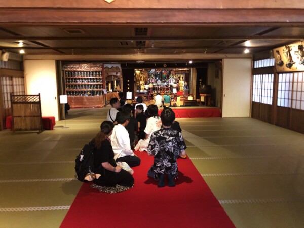 お盆のお参りの方へサムネイル