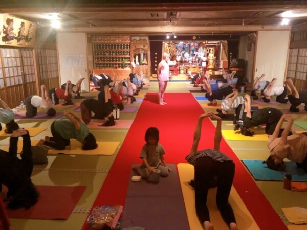 常光円満寺で寺ヨガと授戒を開催（9/6）サムネイル