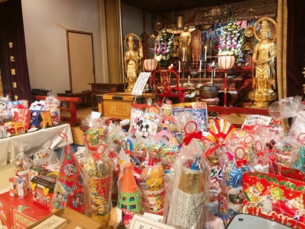 クリスマスのお供え（大阪：常光円満寺）サムネイル
