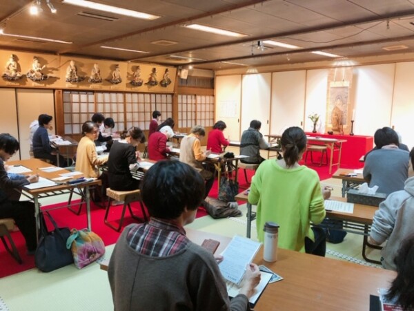 今年最後のお写経会（大阪：常光円満寺）サムネイル