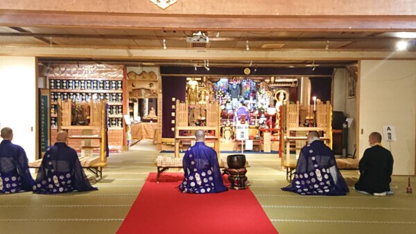 【円満寺霊苑】秋彼岸の墓地法要が開催されましたサムネイル