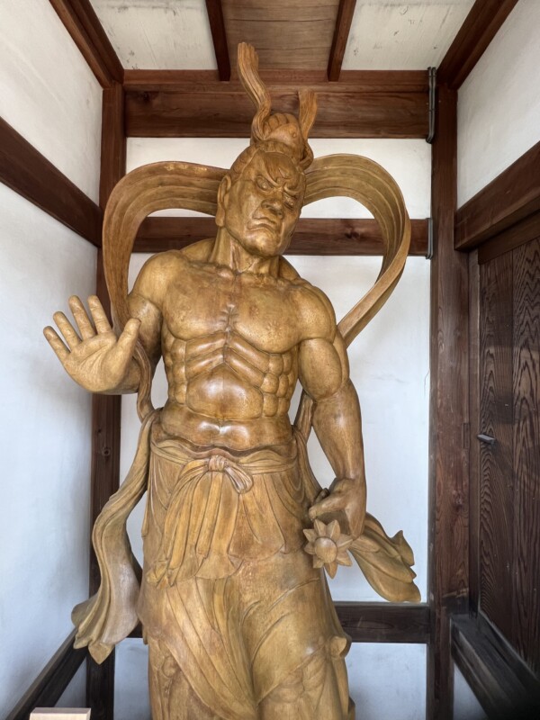 【仁王像開眼】仁王像の修復完了！落慶開眼法要を厳修｜常光円満寺サムネイル