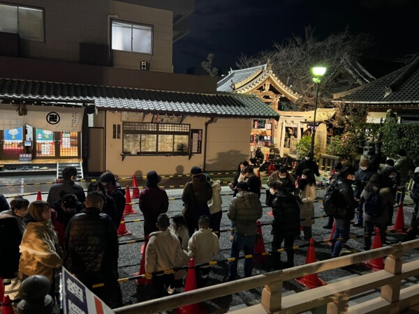 【大晦日・除夜の鐘】お参りも増えてきましたよ。まだ108名には入れます｜常光円満寺（大阪）サムネイル