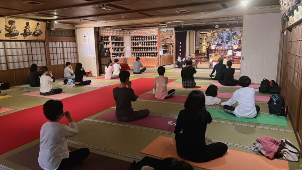 【寺ヨガ】人気の『キレイになるヨガ』｜常光円満寺（大阪吹田）サムネイル