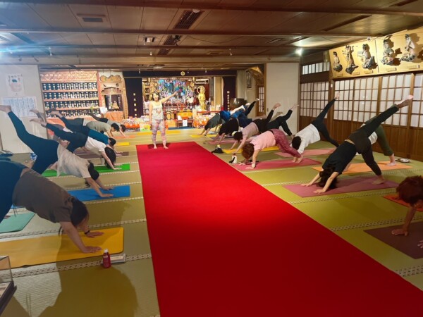 【寺ヨガ】頑張ったコアトレ！そして次回は声明コンサート｜常光円満寺（大阪吹田）サムネイル