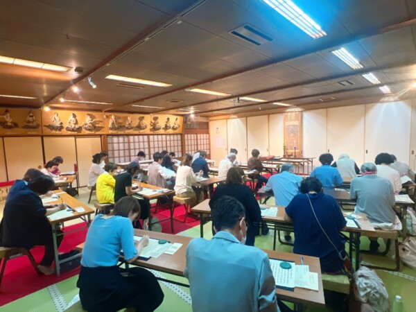 【写経】久しぶりの写経でしたがほぼ満員でした！｜常光円満寺（大阪吹田）サムネイル