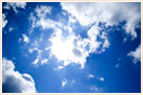 見守る空